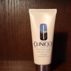 Clinique Moisture Surge Overnight Mask